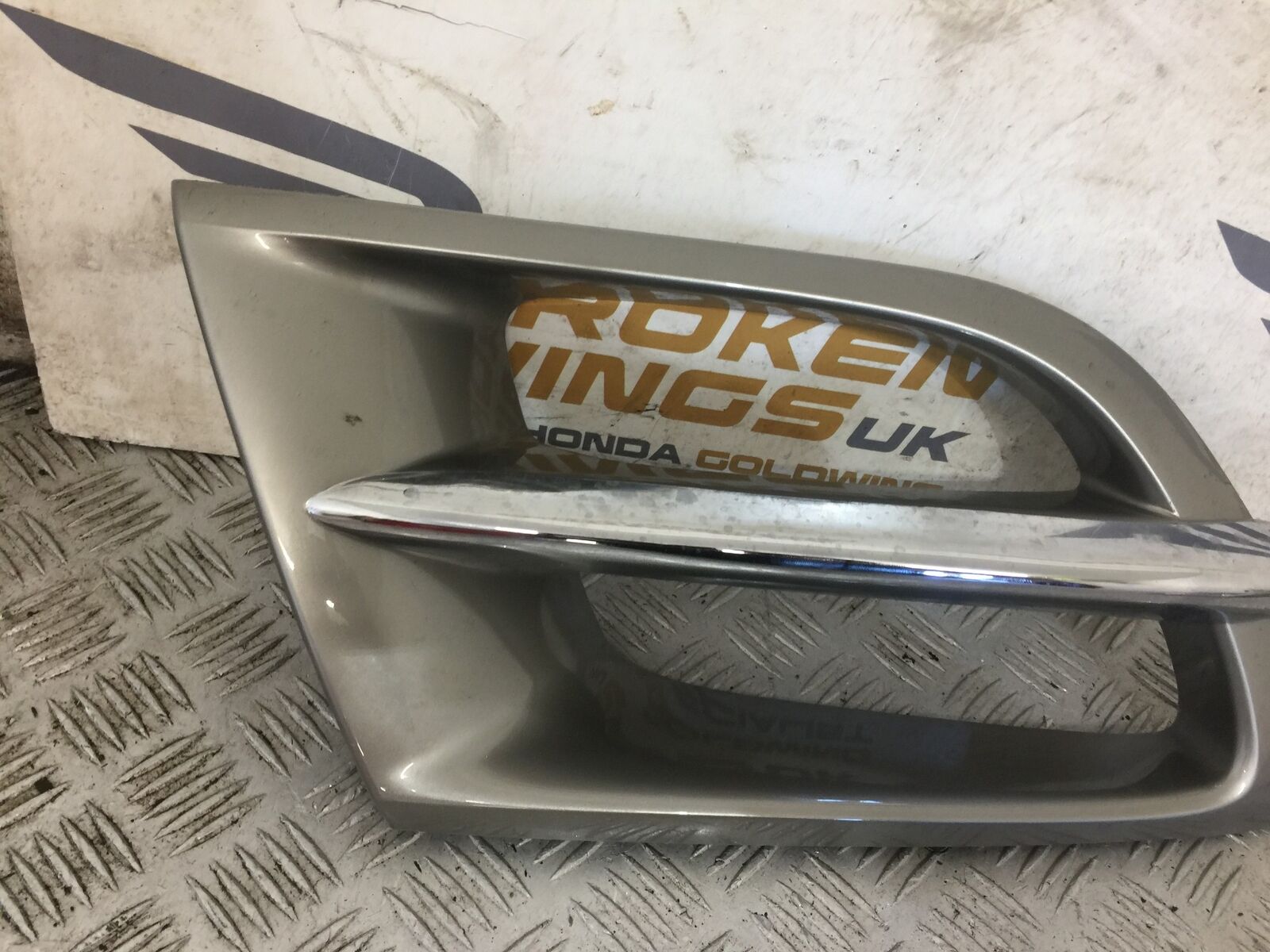 HONDA GL1800 GL 1800 LEFT INSPECTION PANEL  YEAR 2004-10 ABS (STOCK 890)