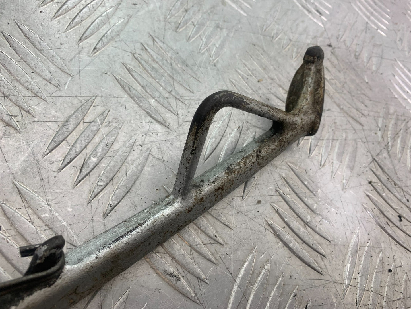 KAWASAKI GPZ600 GPZ 600 SIDE STAND  YEAR 1988-90 (CMB1258)