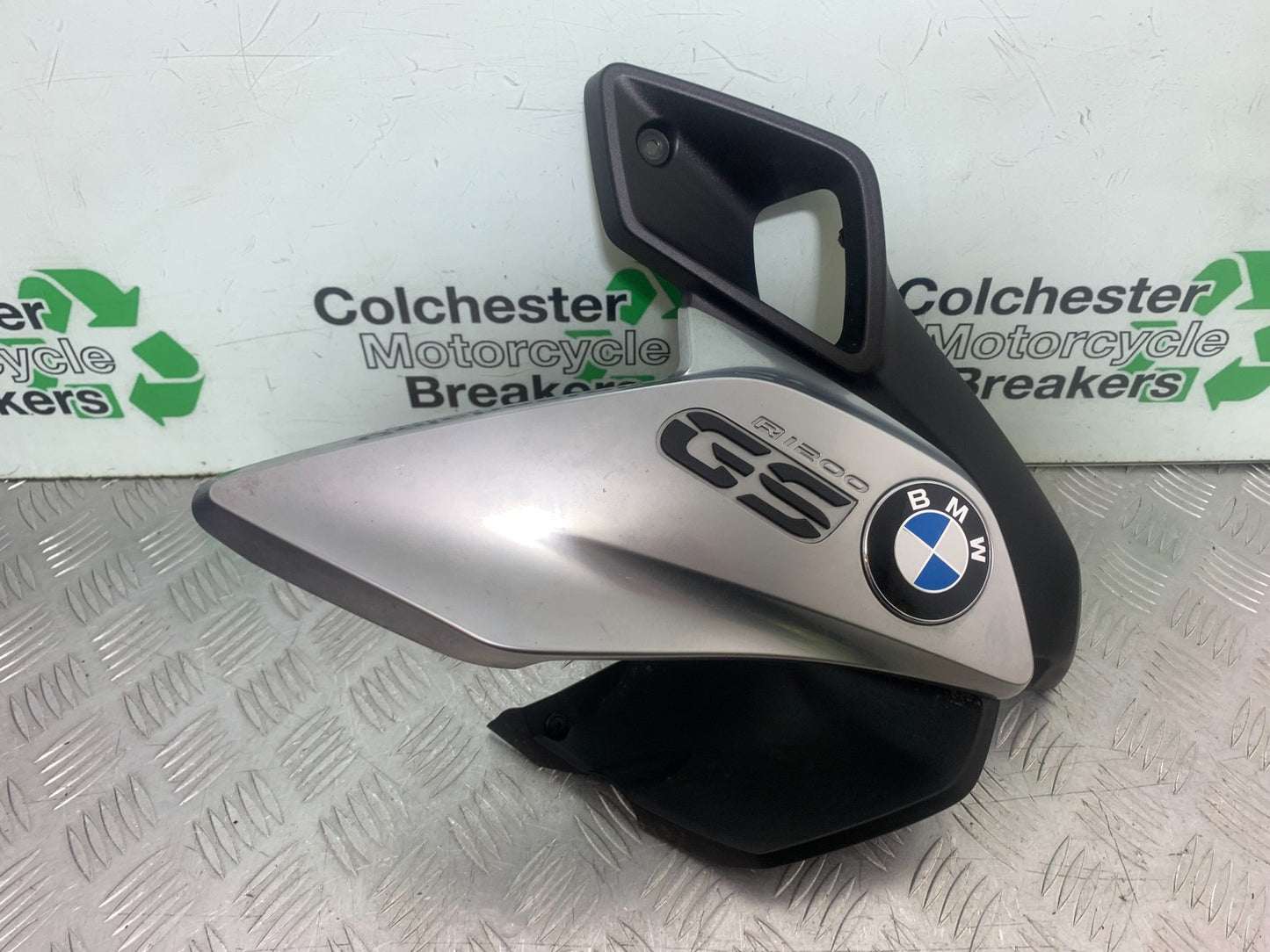 BMW R1200 R 1200 GS LEFT SIDE FAIRING  YEAR 2013-2016 (CMB1257)