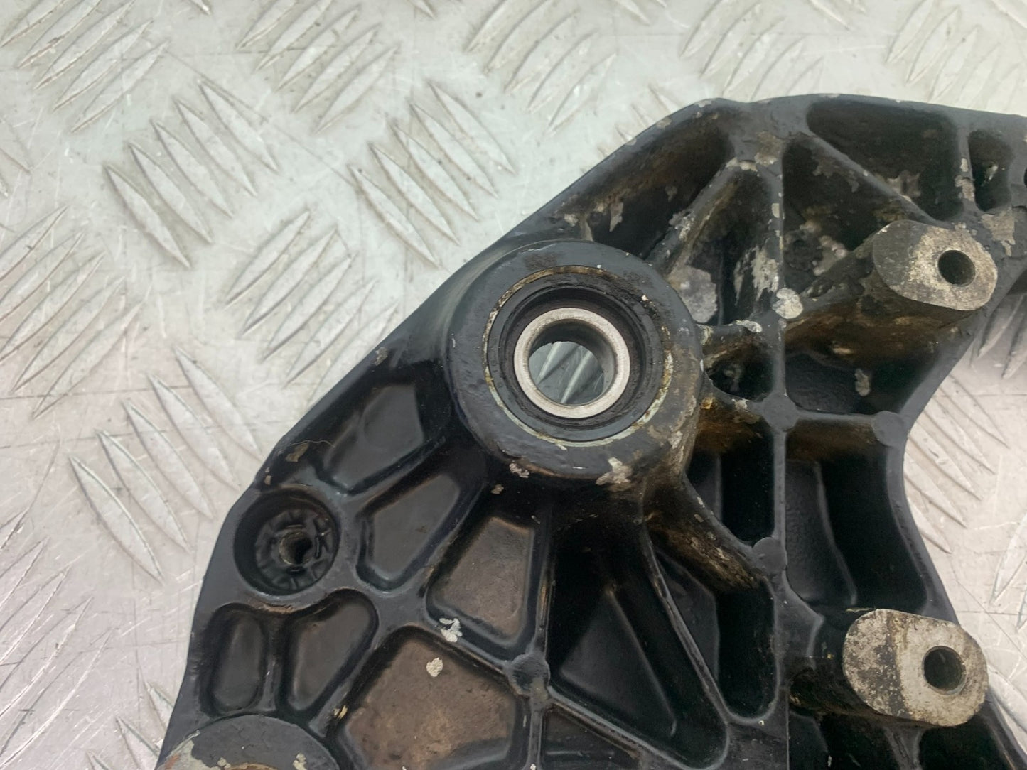 SUZUKI AN 200 UH 200 EXHAUST MOUNT YEAR 2007-2009 (CMB1256)