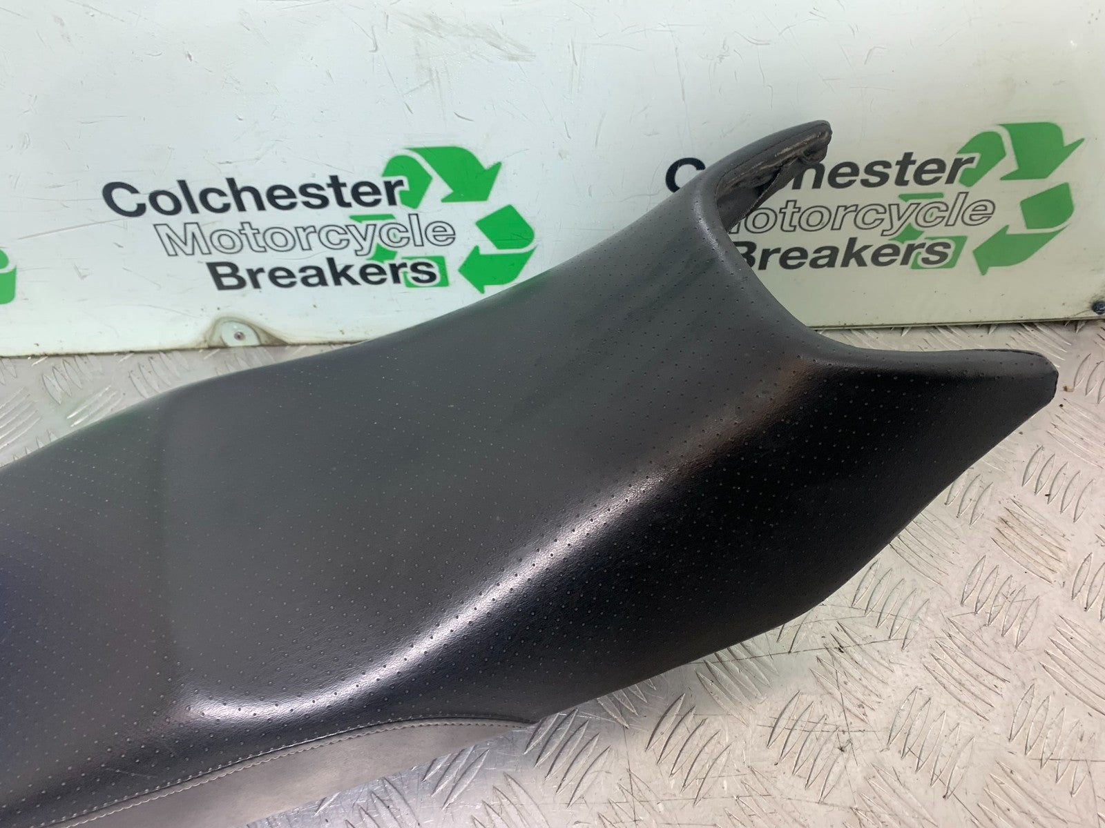 YAMAHA YBR125 YBR 125 SEAT  YEAR 2010-2017 (CMB1252)