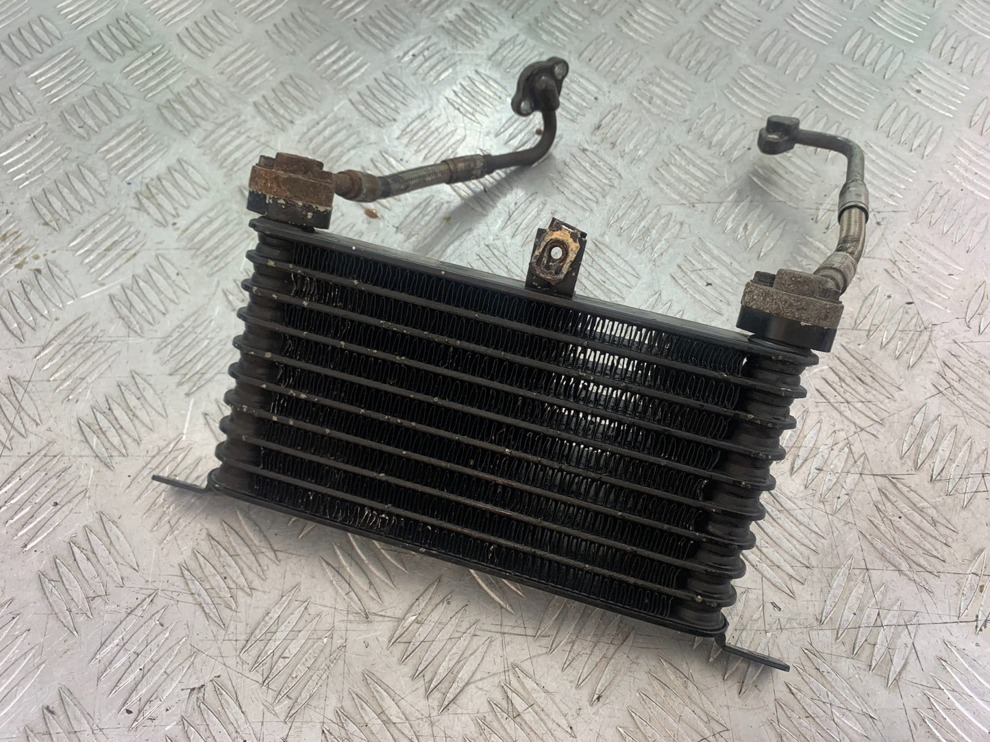 TRIUMPH 1050 SPRINT ST OIL COOLER AND LINES  YEAR 2004-2007 (CMB1197)