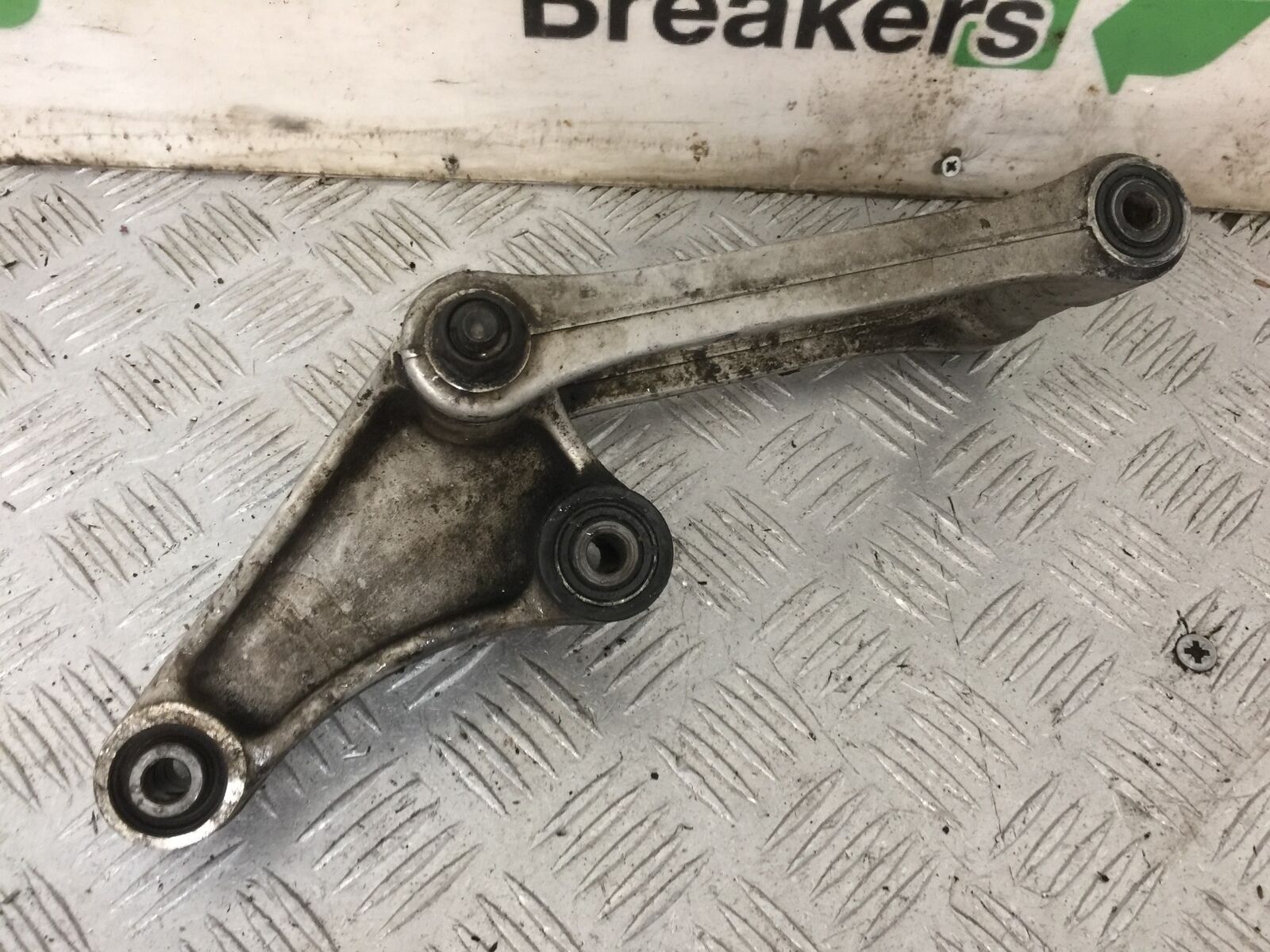 HONDA CBR1000 rr FIREBLADE SHOCK LINKAGE YEAR 2004  (STOCK 853)