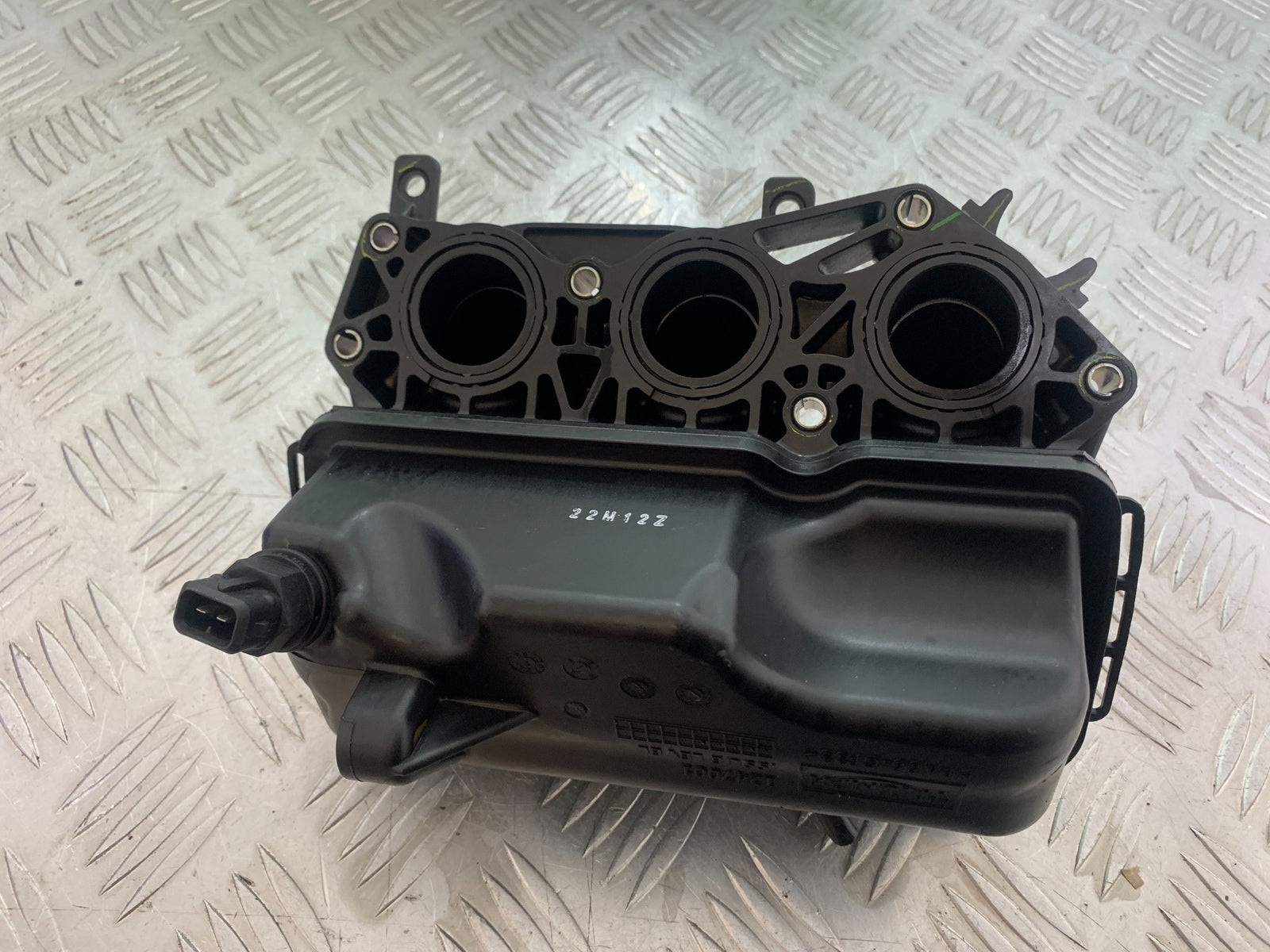 TRIUMPH TRIDENT 660 INTAKE MANIFOLD YEAR 2021-2024 (CMB1148)