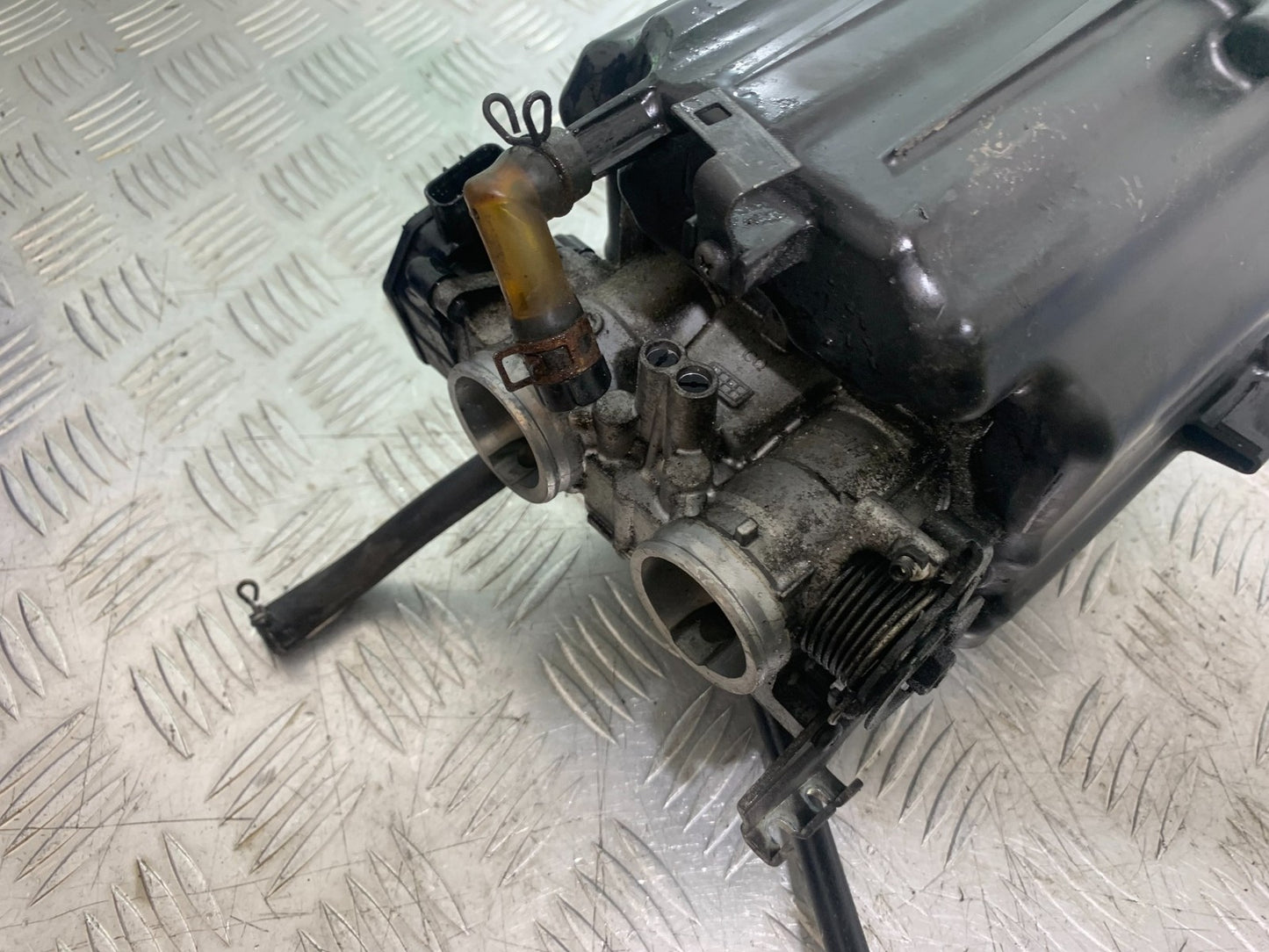 HONDA CB500 F CB500F THROTTLE BODIES   YEAR 2013-2015  (CMB1235)