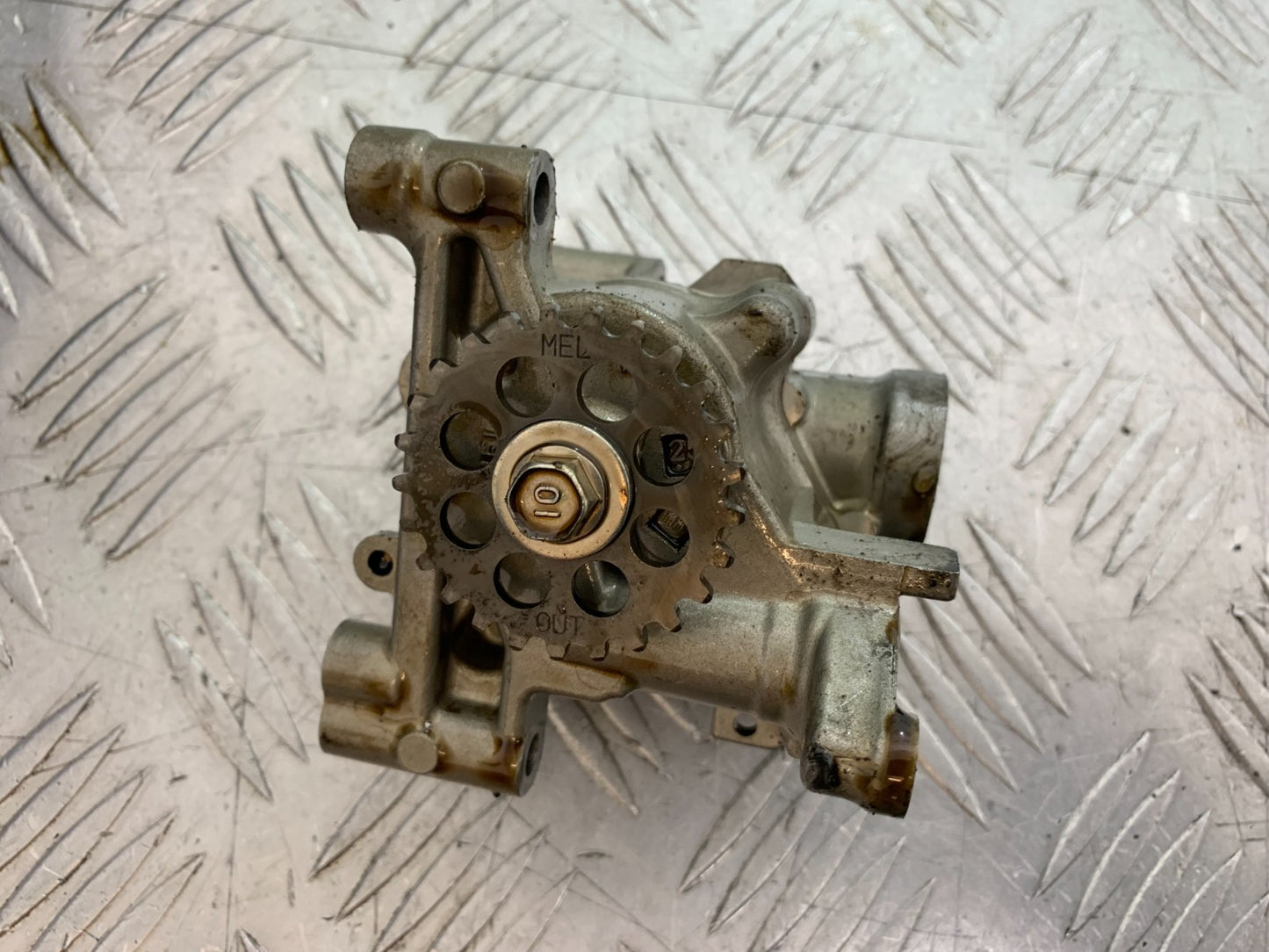 HONDA CBR1000 RR OIL PUMP YEAR 2008-2011 (CMB1330)