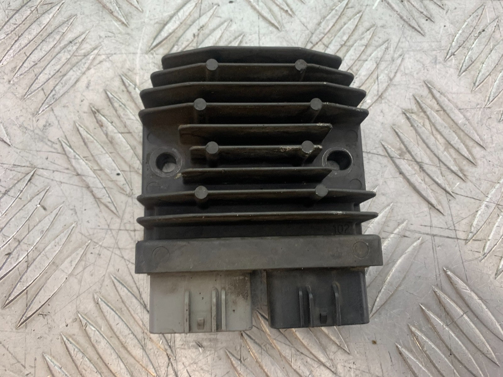 TRIUMPH TIGER 800 XRT REGULATOR YEAR 2018-2020 (CMB1193)
