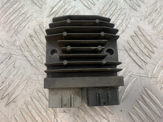 TRIUMPH TIGER 800 XRT REGULATOR YEAR 2018-2020 (CMB1193)