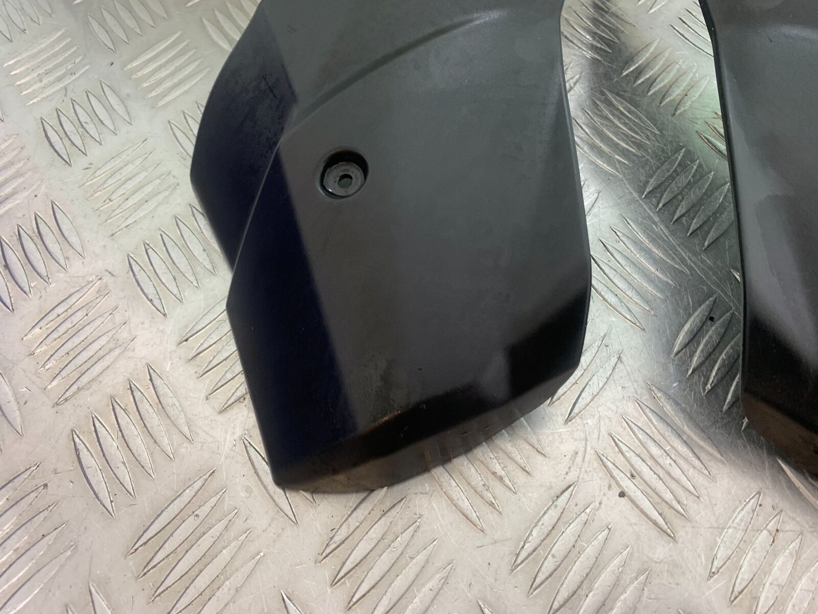 TRIUMPH TIGER 800 LEFT AND RIGHT INFILL COVERS  YEAR 2011-2014 (CMB1113)