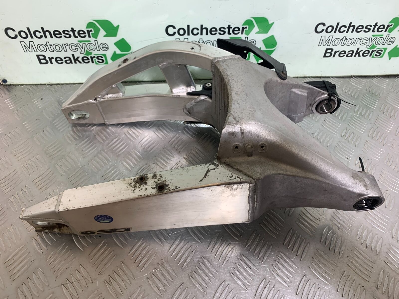 HONDA CBR 929 RRY FIREBLADE SWINGARM   YEAR 2000-01 (CMB1094)