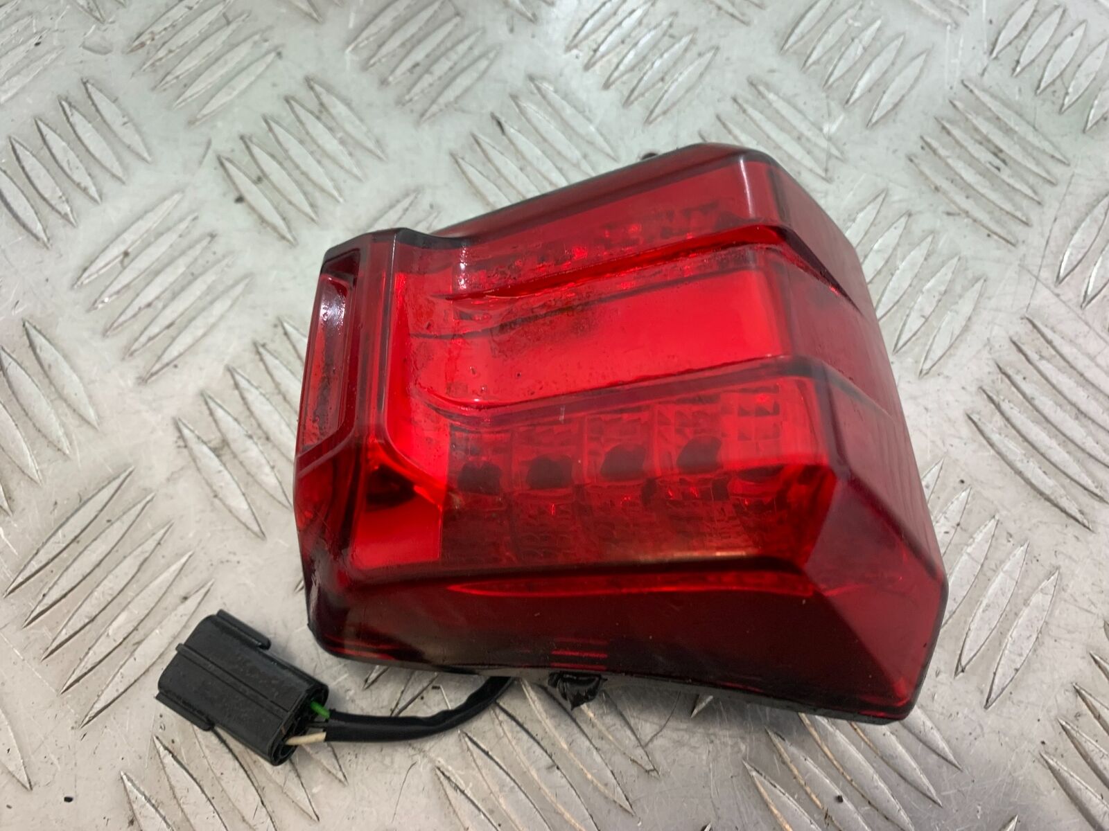 TRIUMPH TIGER 800 REAR LIGHT YEAR 2011-2014 (CMB1113)