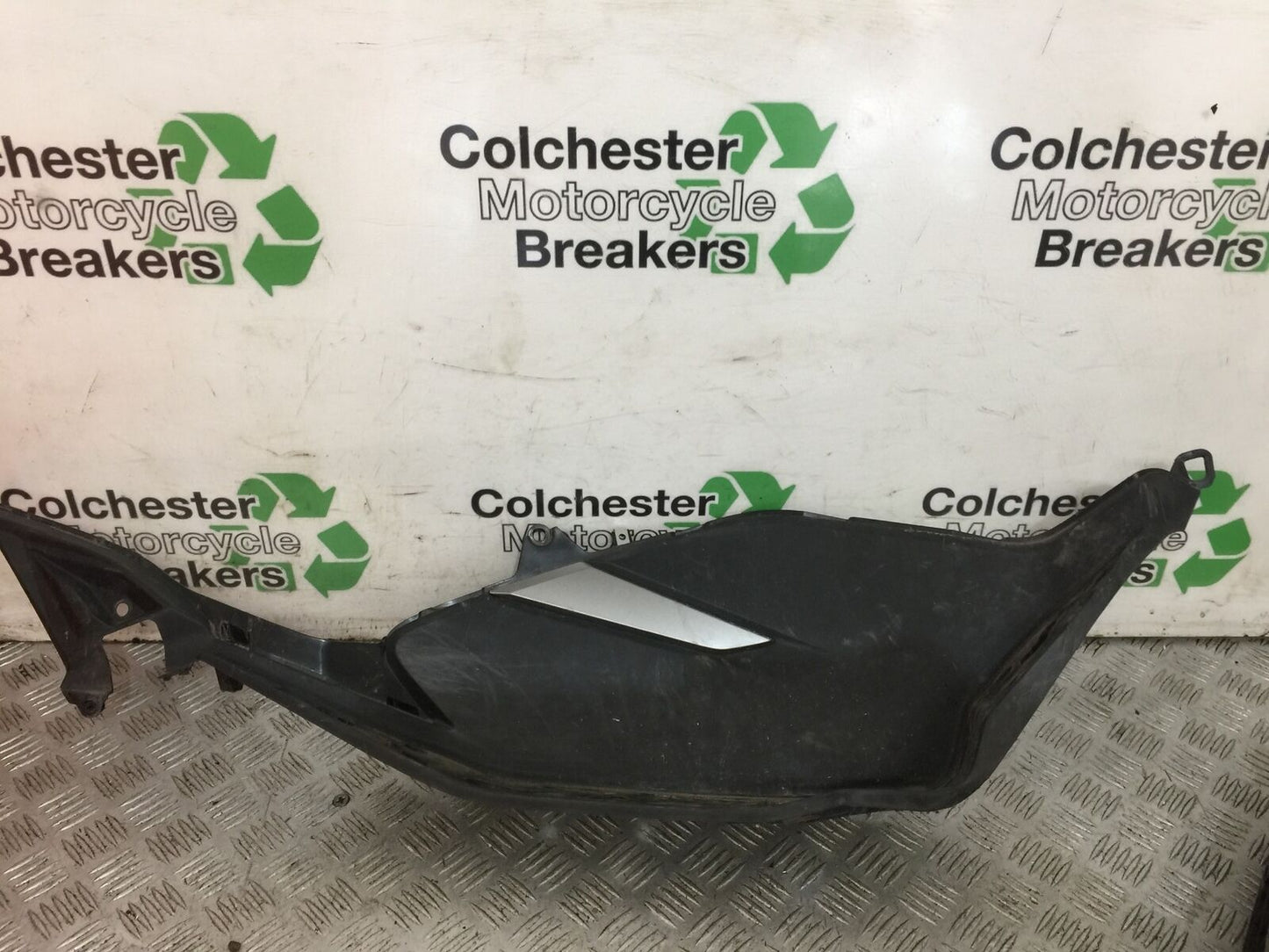 HONDA PCX125 PCX 125 RIGHT FOOTBOARD YEAR 2018-2020  (STOCK 760)