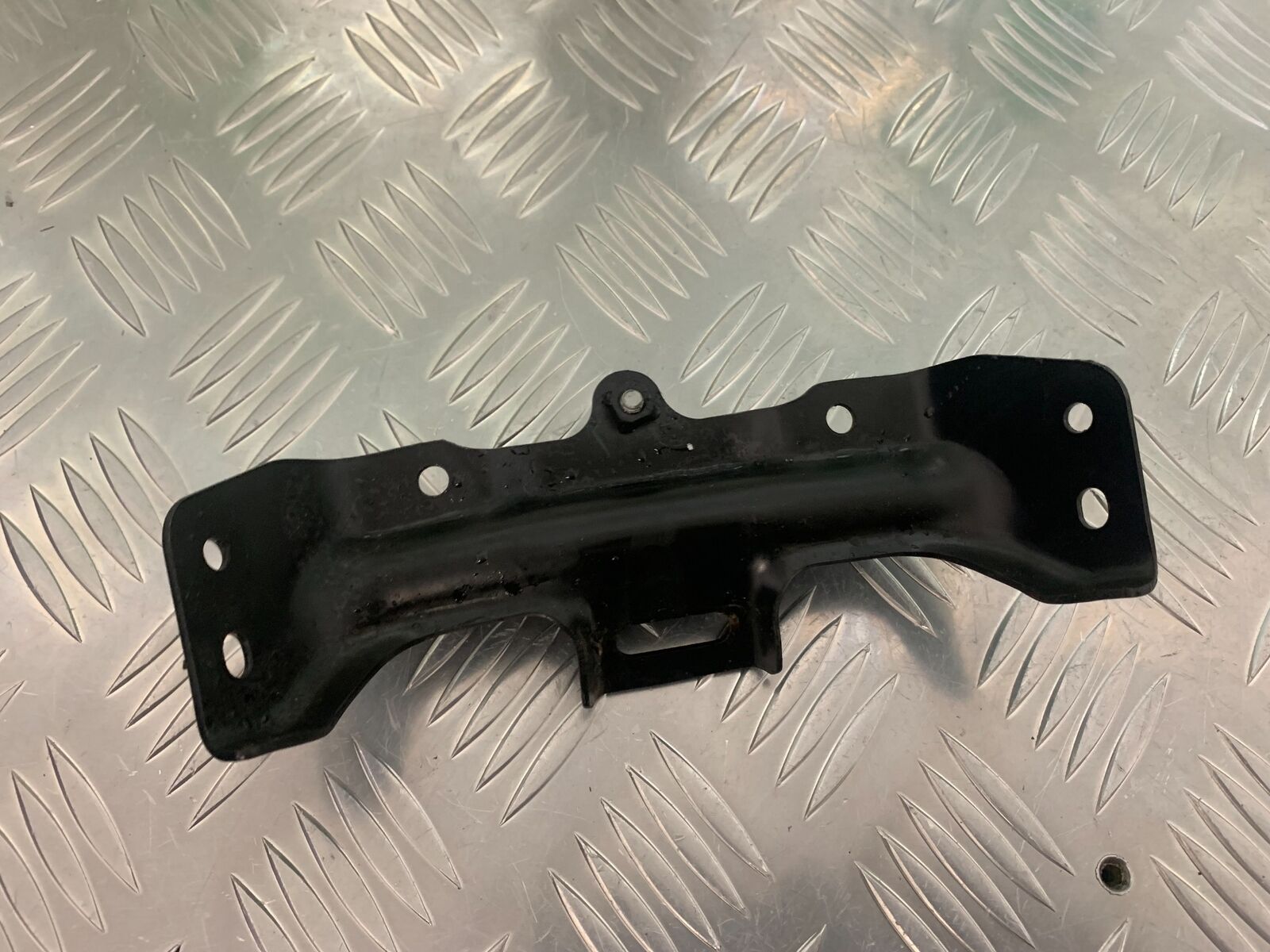 HONDA CB500 F CB500F PETROL TANK BRACKET   YEAR 2022 (STOCK 951)