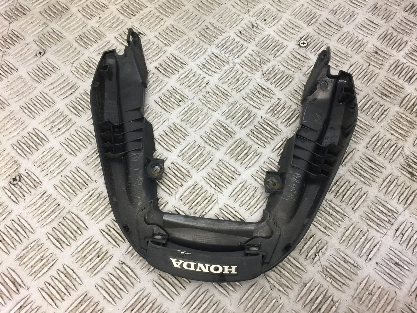 HONDA CB650 F CB 650 FA-H TAIL PIECE  YEAR 2017-2019 STOCK 403