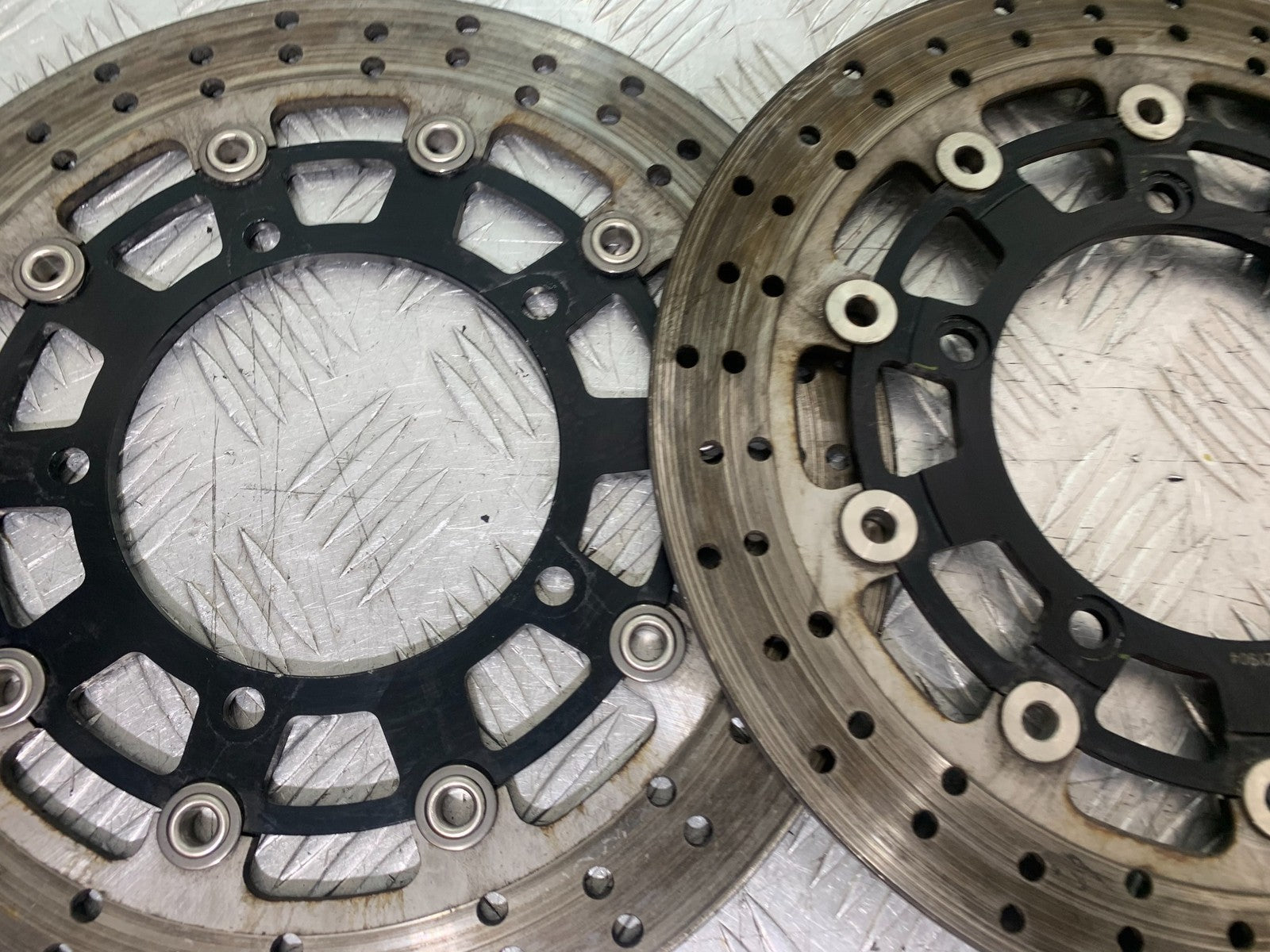 SUZUKI DL1000 V-STROM FRONT BRAKE DISCS YEAR 2014-2019 (CMB1325)