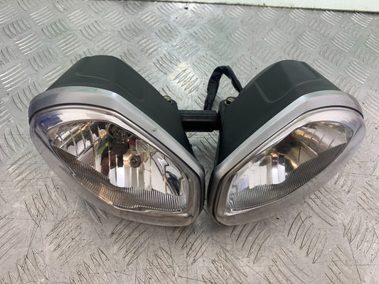 TRIUMPH 675 STREET TRIPLE R HEADLIGHTS YEAR 2013 - 2016 (CMB1221)