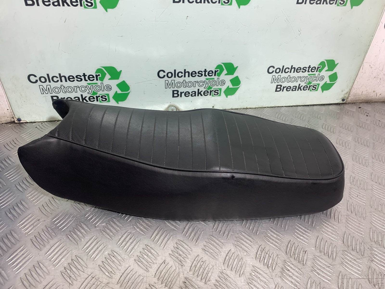 HONDA NTV 600 REVERE SEAT YEAR 1988-1996  (CMB1281)