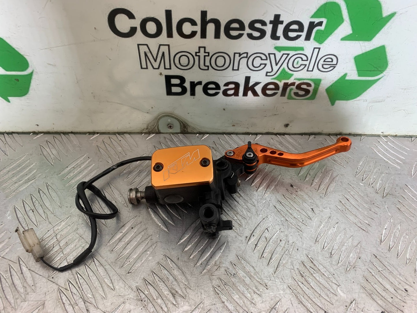 KTM 690 DUKE R LC4 FRONT BRAKE MASTER CYLINDER YEAR 2012-2015  (CMB1180)