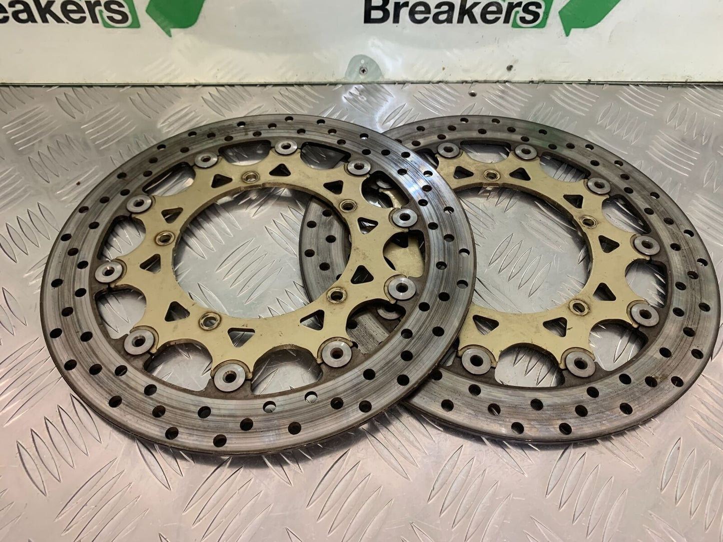 YAMAHA YZF R1 5VY FRONT BRAKE DISCS  YEAR 2004-2006 (STOCK 953)