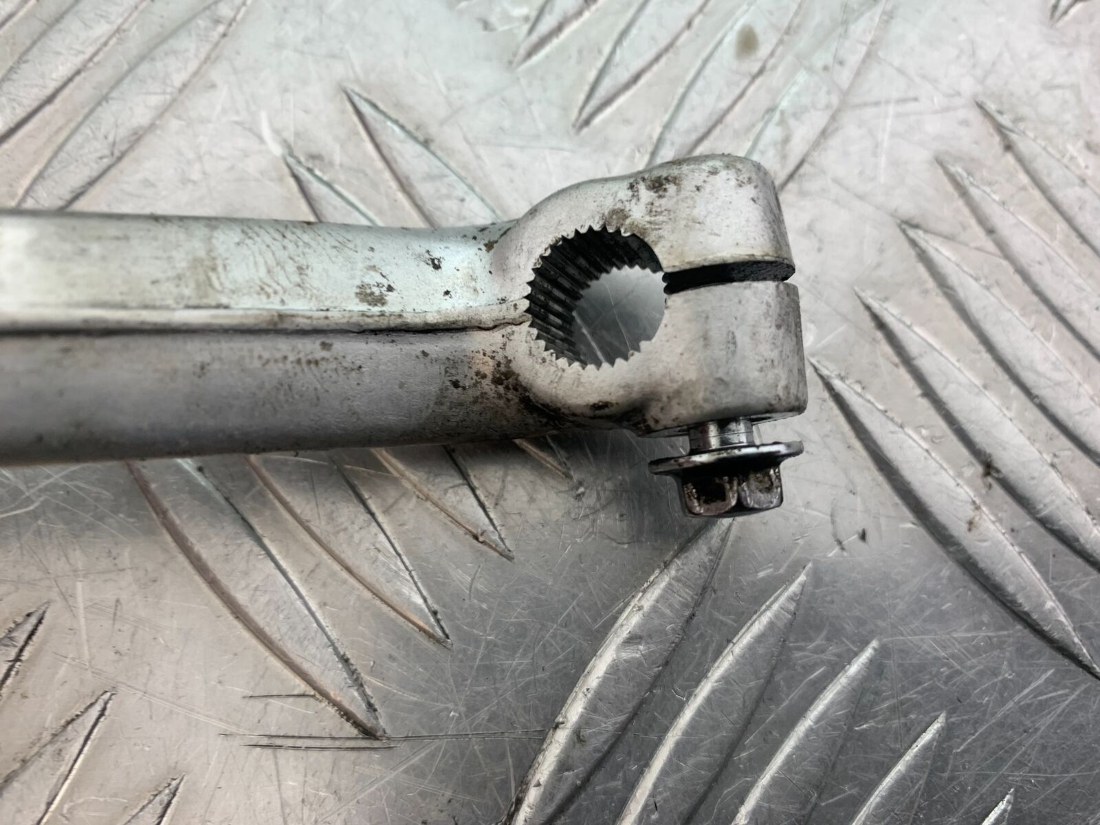 HONDA CBR1100 BLACKBIRD GEAR LEVER  YEAR 1999-2005 (CMB1103)