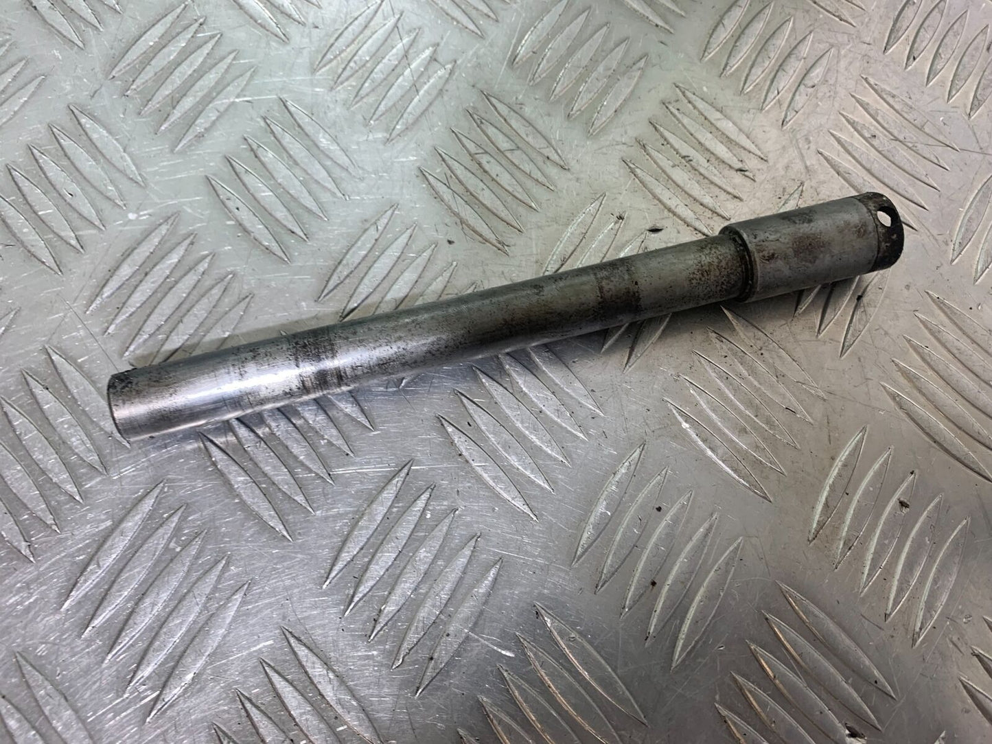 HONDA CBR600 CBR 600 F2 FRONT WHEEL SPINDLE  YEAR 1991-1994(CMB1133)