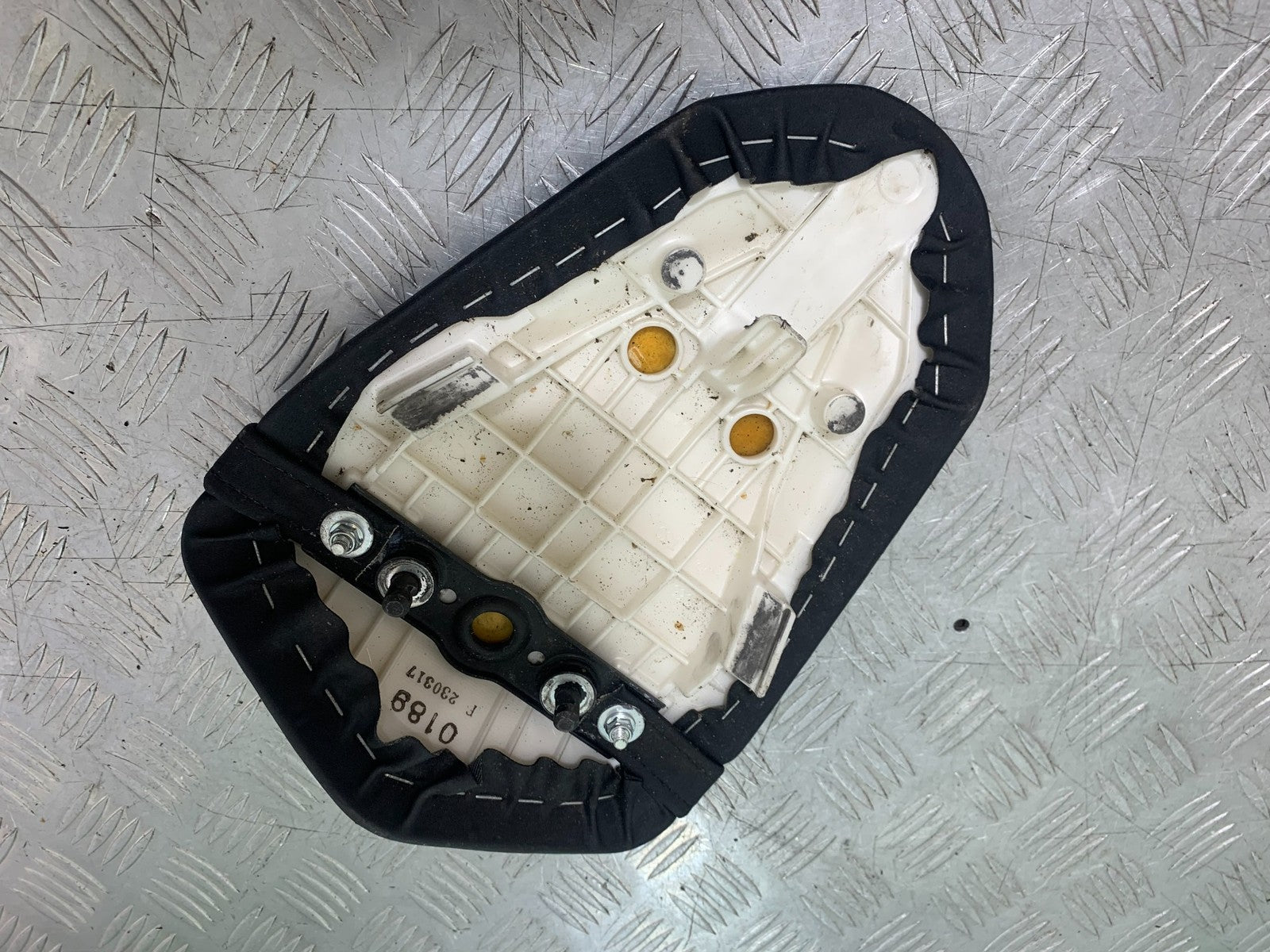 KAWASAKI ZX10R ZX10 R REAR SEAT  2008-2010 (CMB1206)
