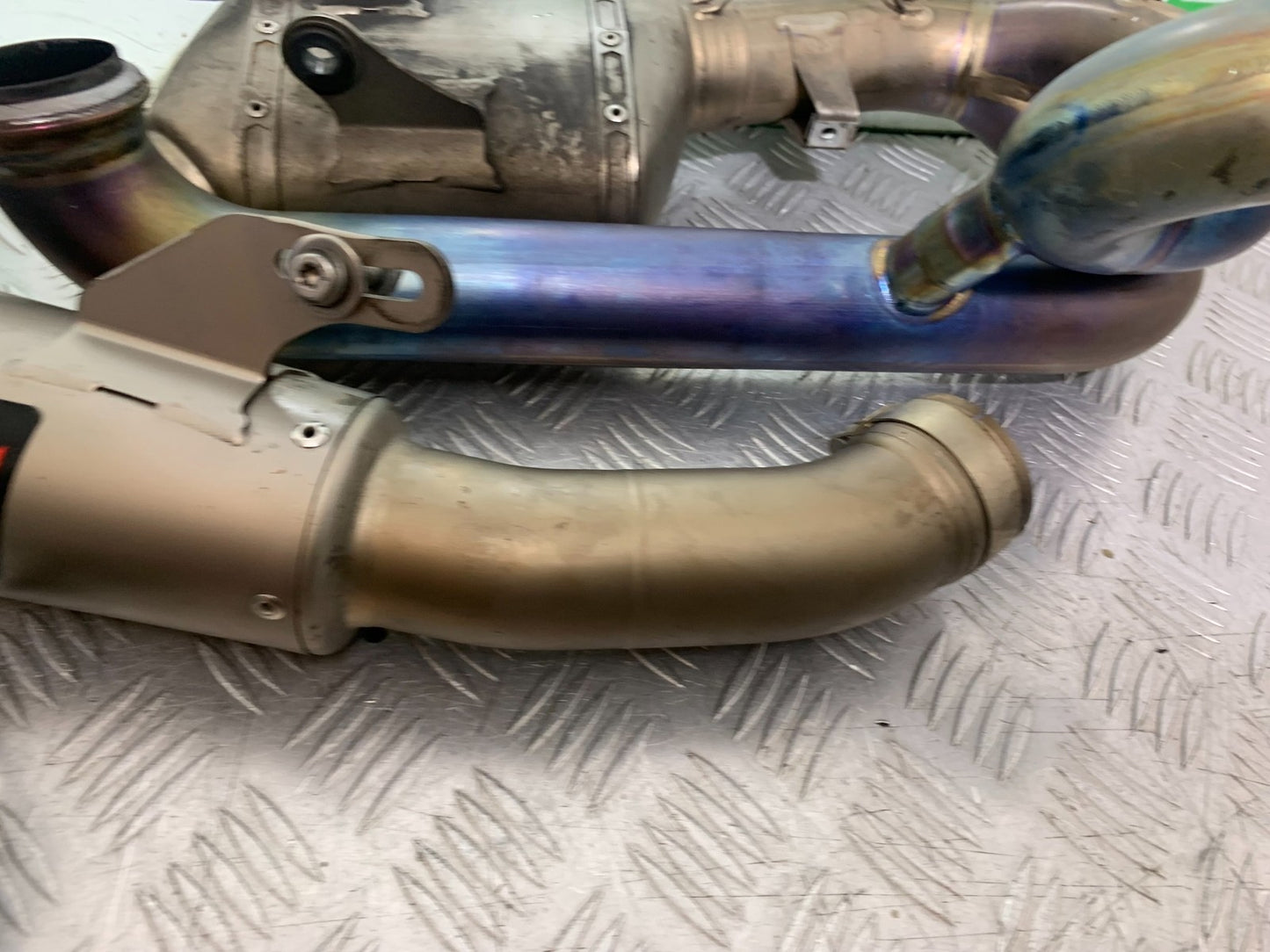 KTM 1290 SUPER DUKE R AKRAPOVIC EXHAUST SYSTEM  YEAR 2020-2024 (CMB1272)