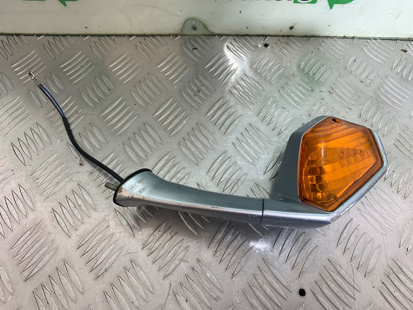 APRILIA FUTURA RST 1000 RIGHT MIRROR YEAR 2001-2005 (CMB1033)