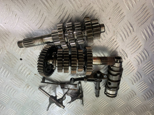 DUCATI 748 GEAR BOX  YEAR 1999 2003