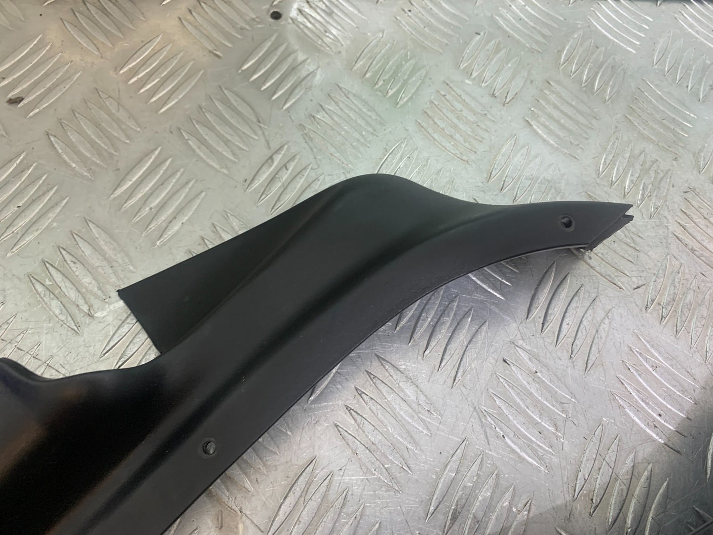 BMW R850 R R850R LEFT AND RIGHT LOWER TANK PANELS YEAR 1994-2002 (CMB1170)