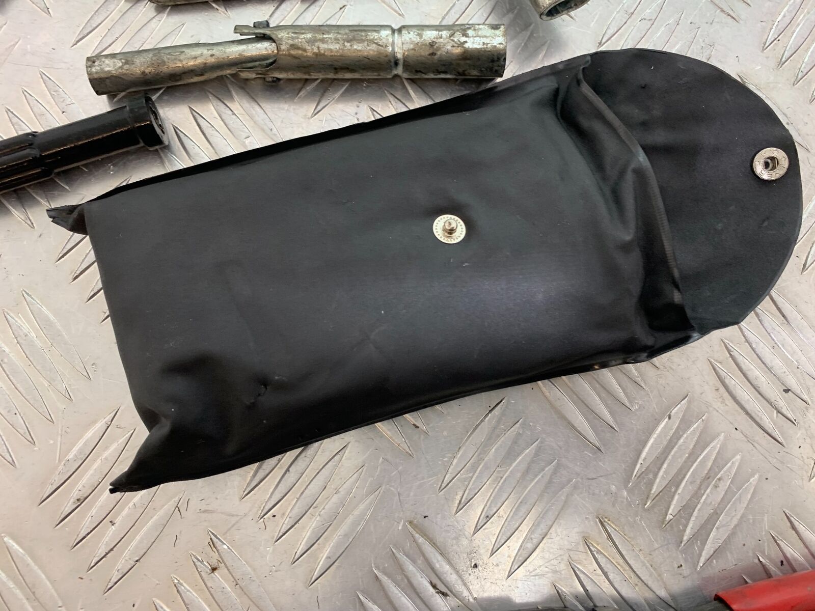 SUZUKI SV650 SV 650 TOOL KIT YEAR 2003-2006 (CMB1024)