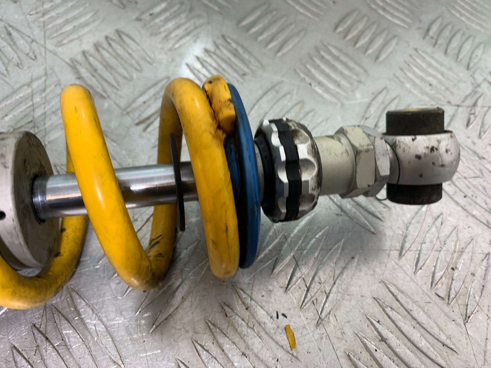 APRILIA RSV1000 RSV 1000 MILLE REAR SHOCK  1998- 2003 (CMB1184)