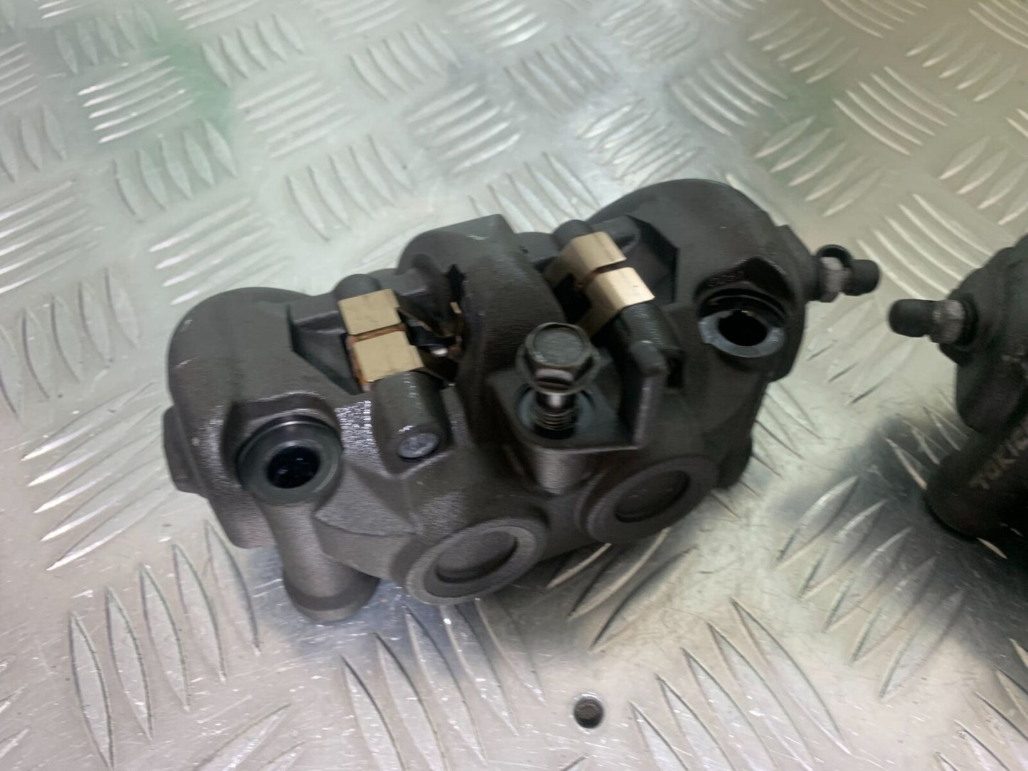 KAWASAKI Z1000 Z 1000 SX FRONT BRAKE CALIPERS  YEAR 2011-13 (CMB1000)