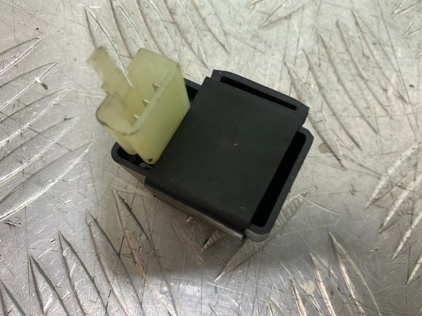 HONDA CBR600 CBR 600 FX FY PETROL PUMP RELAY    YEAR 1999-2000 (CMB1287)