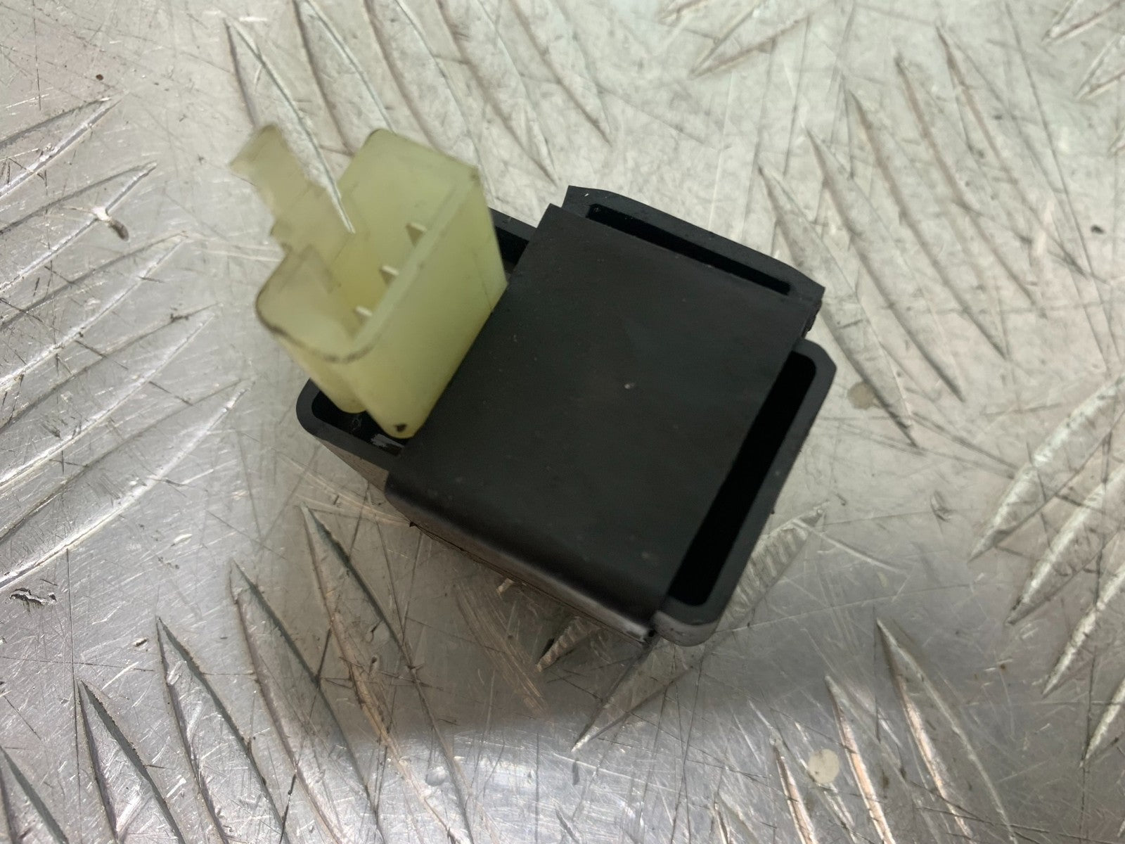 HONDA CBR600 CBR 600 FX FY PETROL PUMP RELAY    YEAR 1999-2000 (CMB1287)