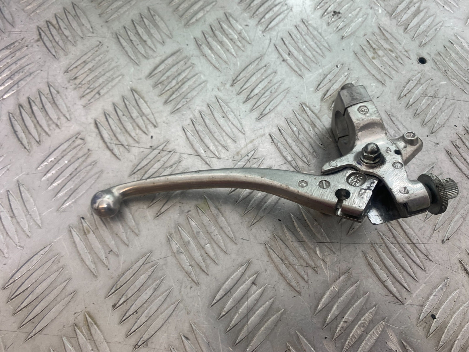 HONDA VTX1300 S-6 CLUTCH LEVER AND BRACKET  YEAR 2004-09 (CMB1159)
