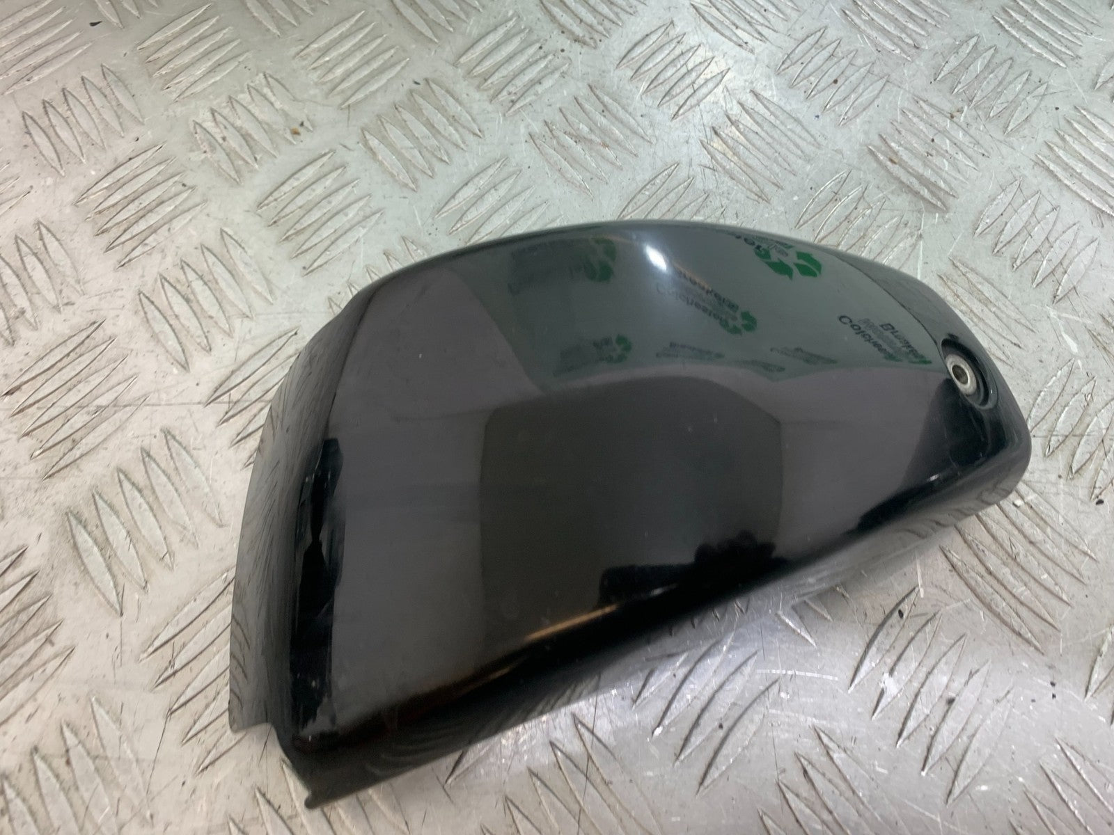 YAMAHA XVS 1300 MIDNIGHT STAR RIGHT SEAT PANEL   YEAR 2007-16 (CMB1200)