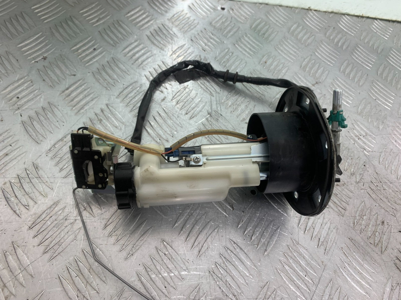 HONDA NT 700 V DEAUVILLE PETROL PUMP YEAR 2006-2010 (CMB1298)