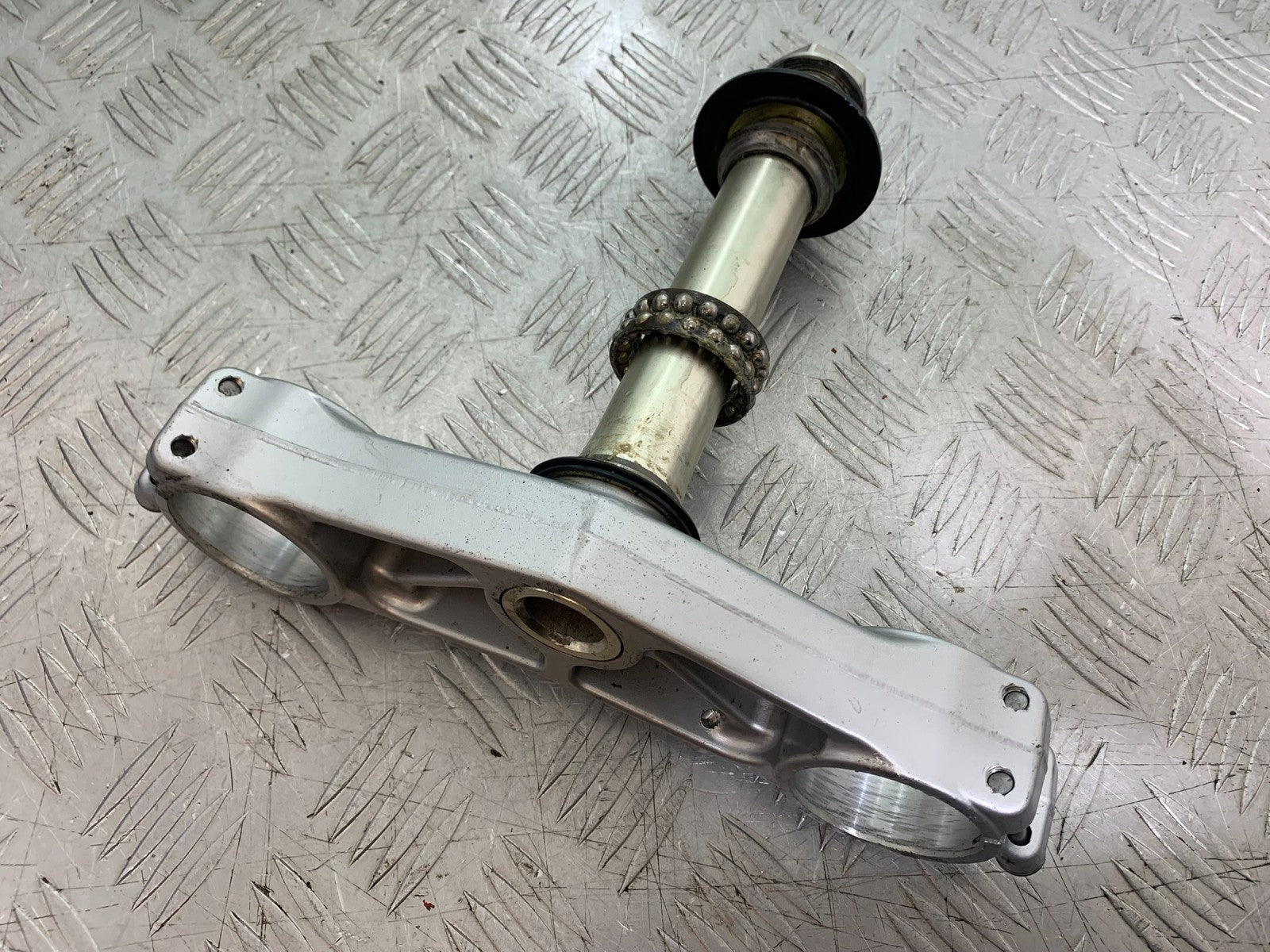 HONDA CBR1000 rr FIREBLADE BOTTOM YOKE   2008-2011 (CMB1253)