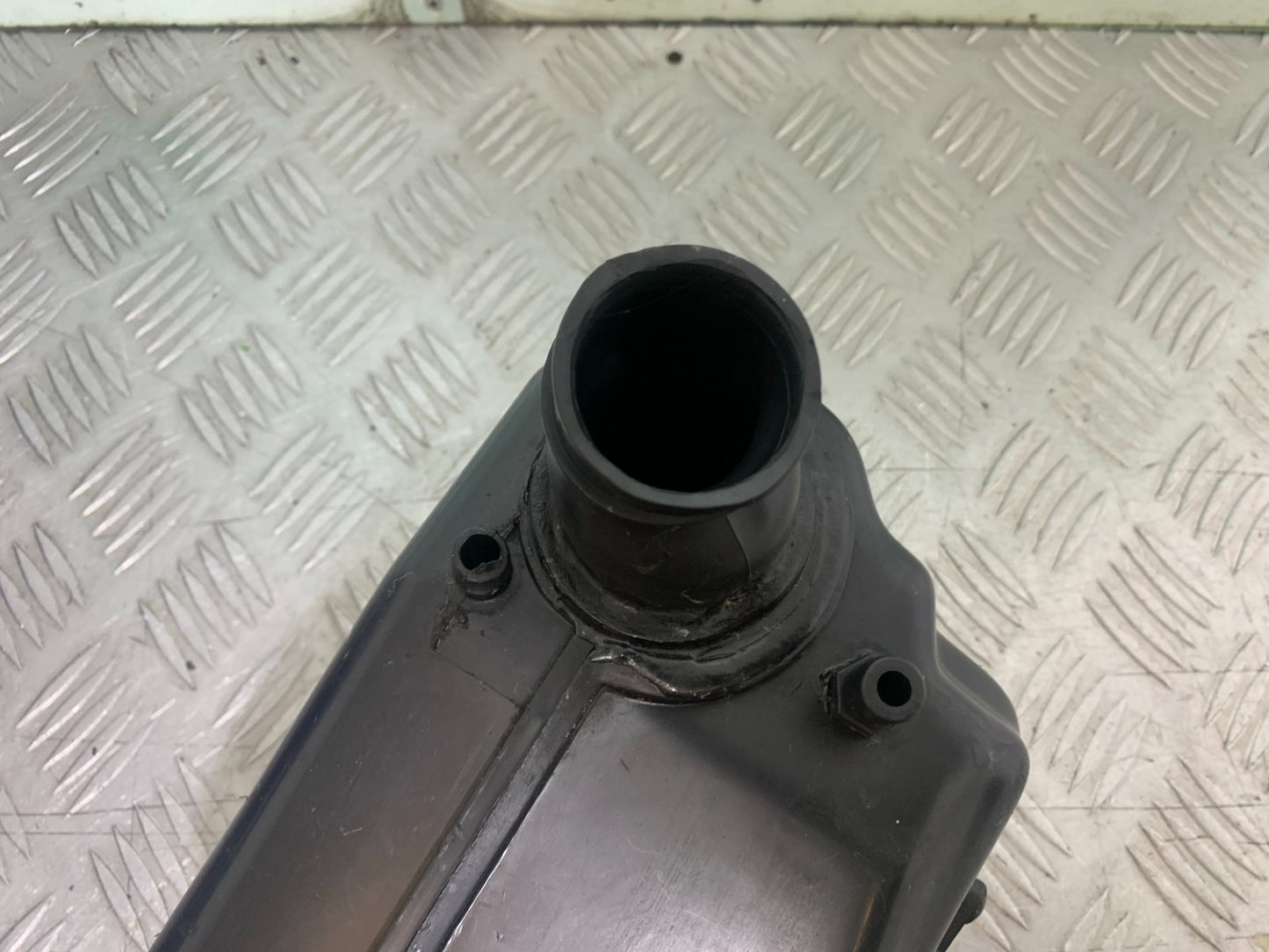 PIONEER NEVADA XF125 AIRBOX  YEAR 2009 (CMB1214)