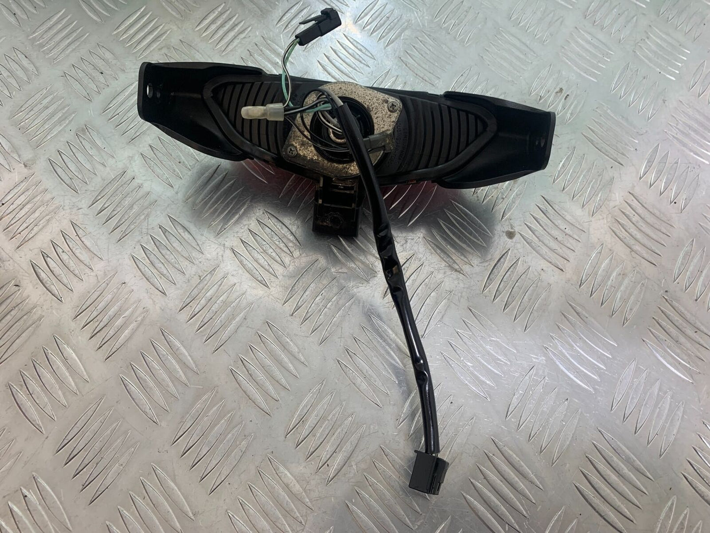 SUZUKI DL 650 V-STROM REAR LIGHT   YEAR 2016 (STOCK 996)