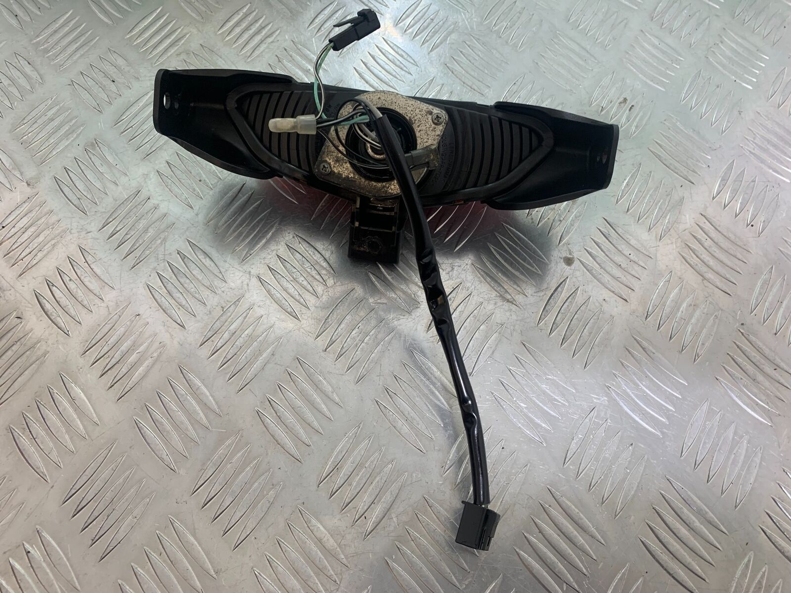 SUZUKI DL 650 V-STROM REAR LIGHT   YEAR 2016 (STOCK 996)