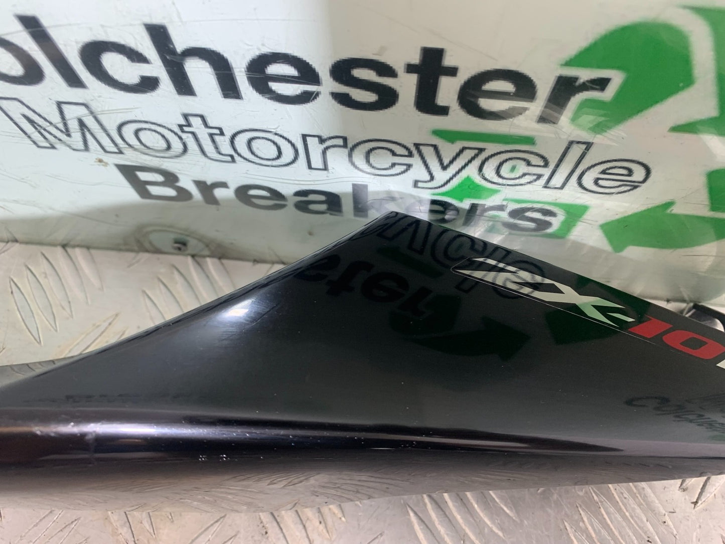KAWASAKI ZX10R ZX10 R LEFT SEAT PANEL  2008-2010 (CMB1206)