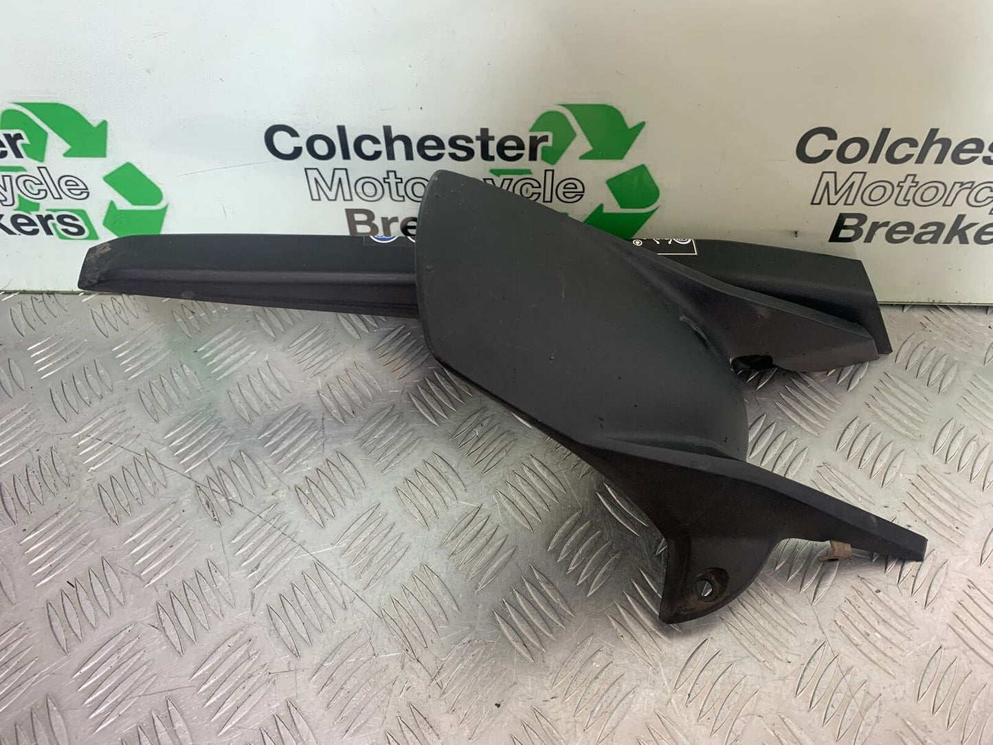 HONDA CBR650 F CBR 650F HUGGER  YEAR 2014-17  (CMB1130)