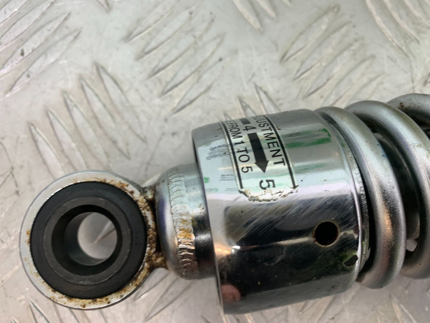 TRIUMPH THUNDERBIRD 1600 1 X REAR SHOCK  YEAR 2011 (CMB1107)