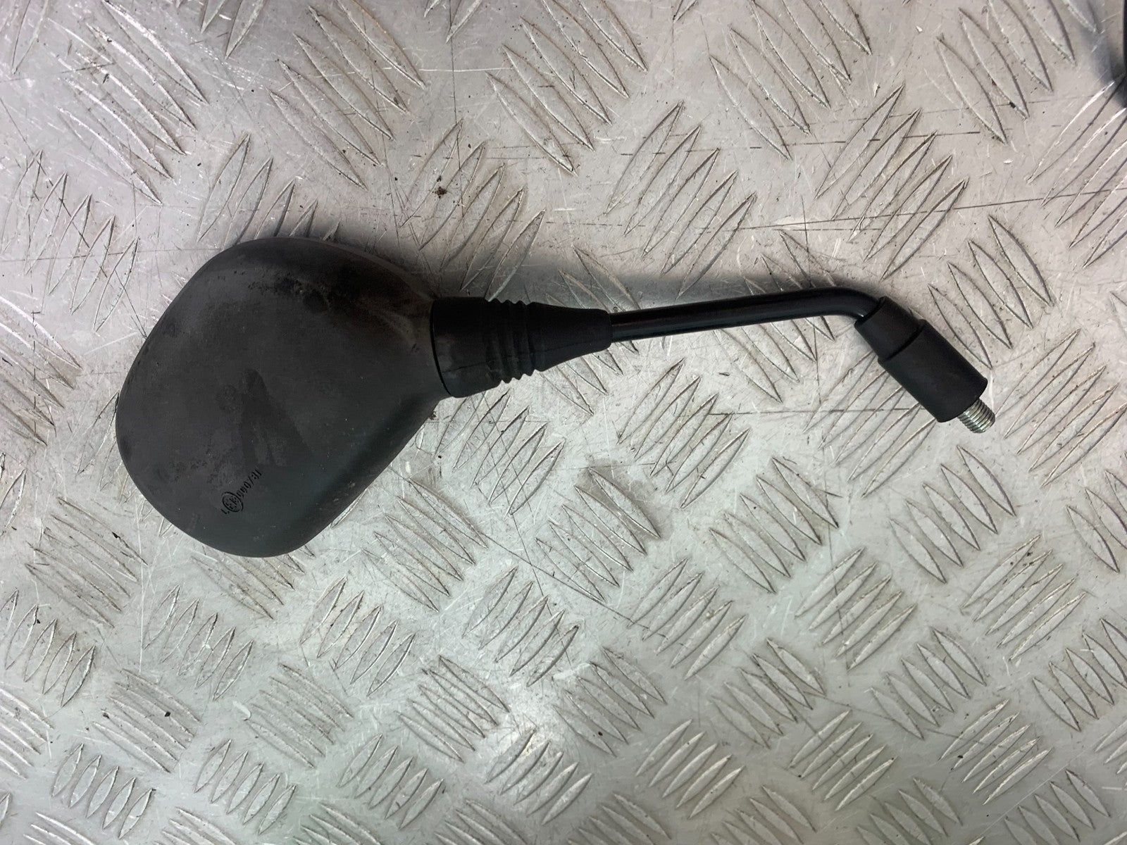 HONDA CBF125 CBF 125 RIGHT MIRROR  YEAR 2009-14 (CMB1182)