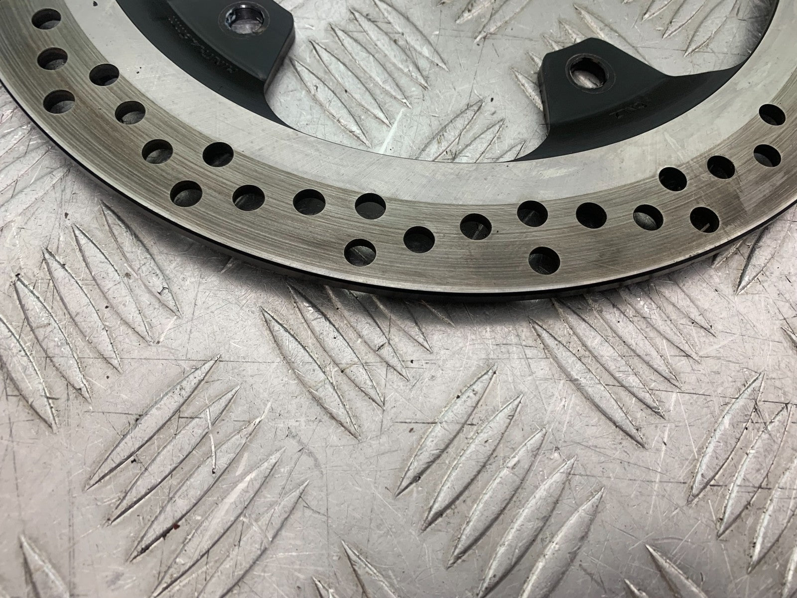 BSA 650 GOLD STAR FRONT BRAKE DISC  YEAR 2022-2025 (CMB1262)