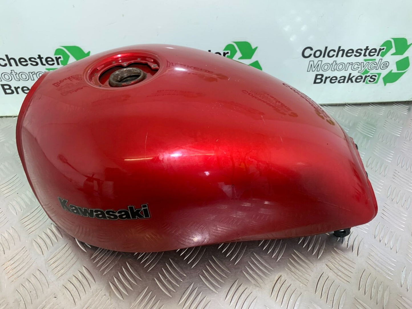 KAWASAKI ZR 750 ZEPHYR PETROL TANK YEAR 1991-95 (CMB1008)