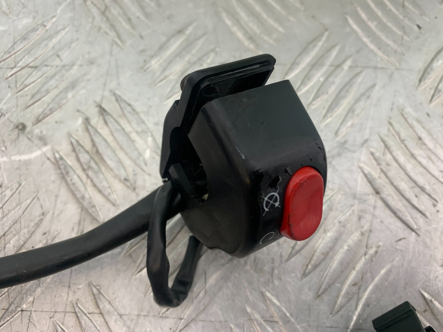 TRIUMPH 675 STREET TRIPLE R RIGHT SWITCH GEAR  YEAR 2013 - 2016 (CMB1221)