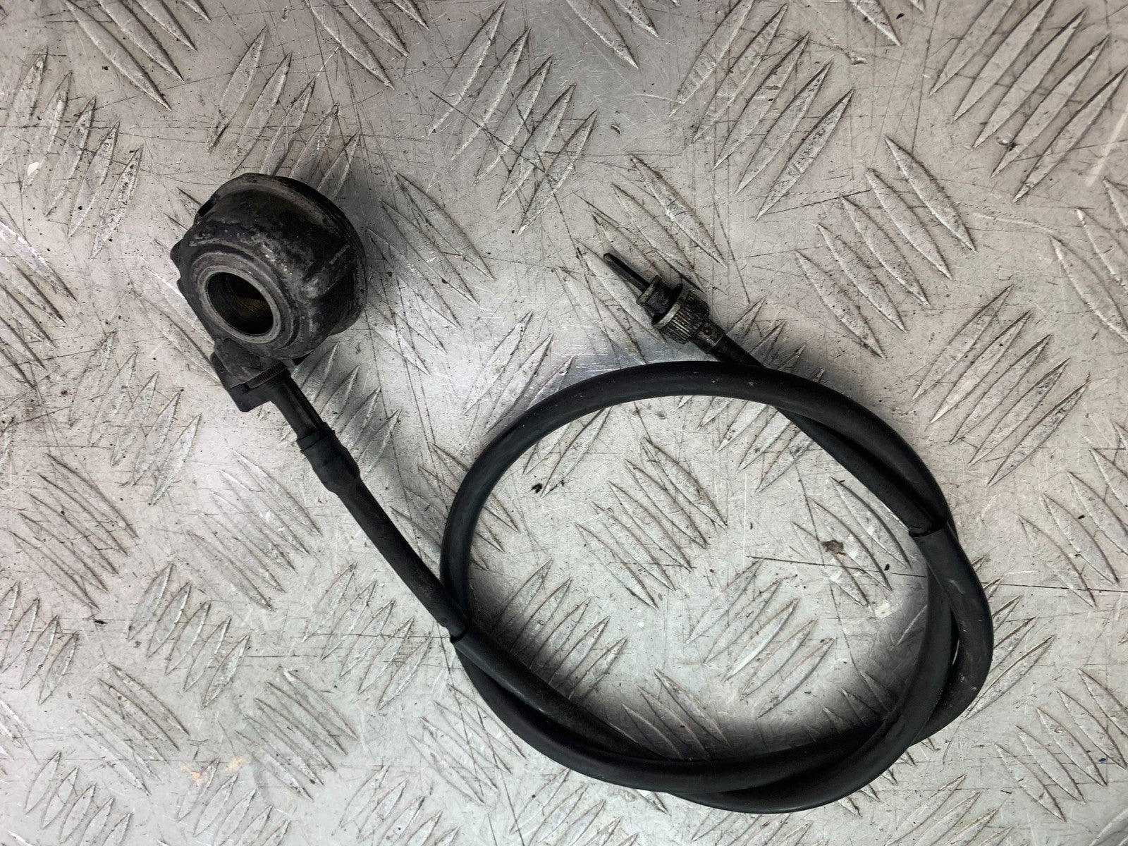 HONDA NT650 V DEAUVILLE SPEEDO DRIVE  YEAR 1998-01(CMB1320)